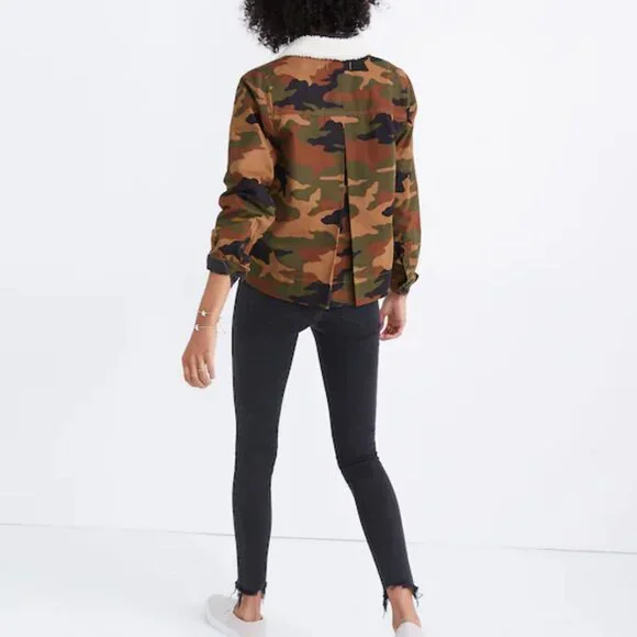Madewell Northward Cropped Army Jacket in Cottontail Camo: Sherpa Edition - Picture 8 of 12